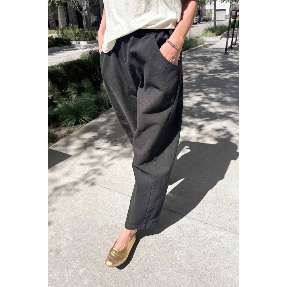 Le Bon Shoppe Black Arc Elastic Waist Cotton Twill Barrel Leg Pants | Size Small